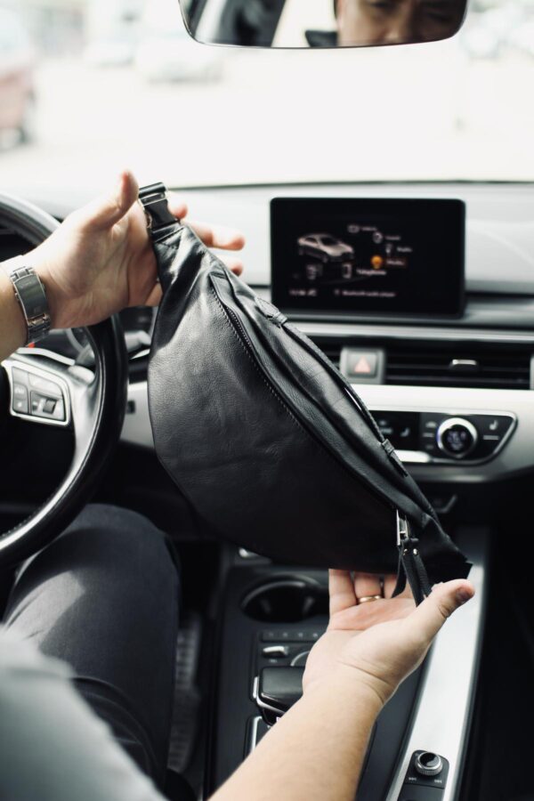 Бананка чоловіча Skill Dark чорна