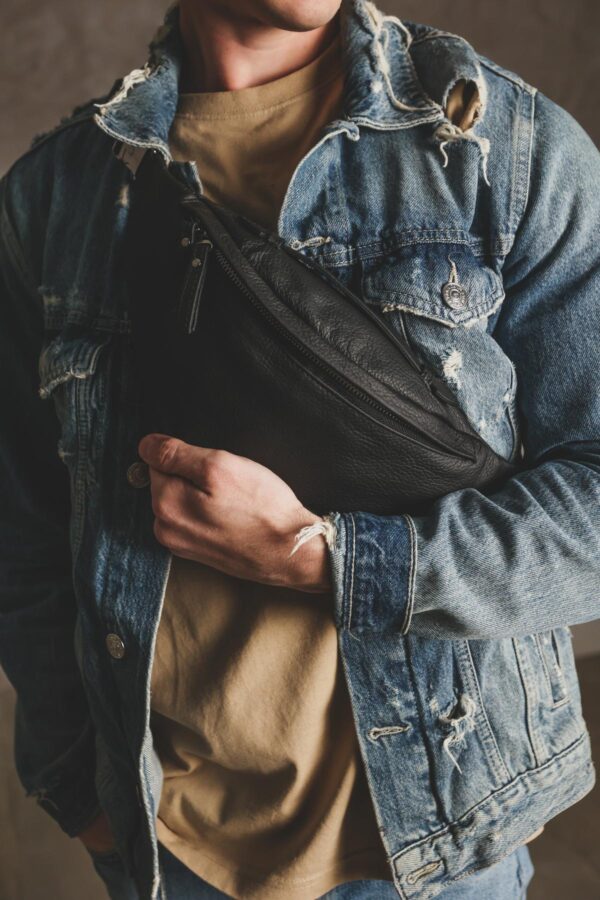 Бананка чоловіча Skill Dark чорна