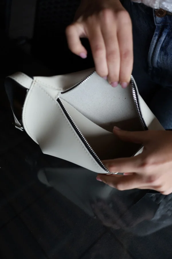 Бананка жіноча Miros Florencia бежева