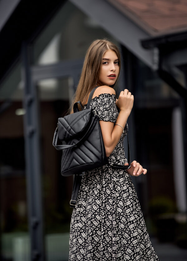 Женский рюкзак-сумка Sambag Loft строченая черная