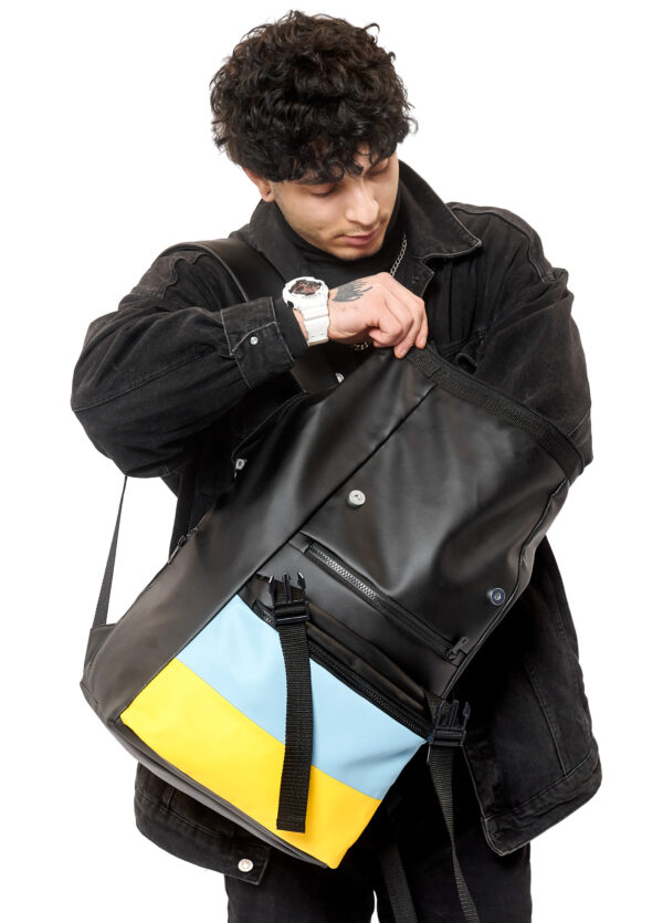 Рюкзак роллтоп чоловічий Sambag RollTop LTH чорний з прапором України