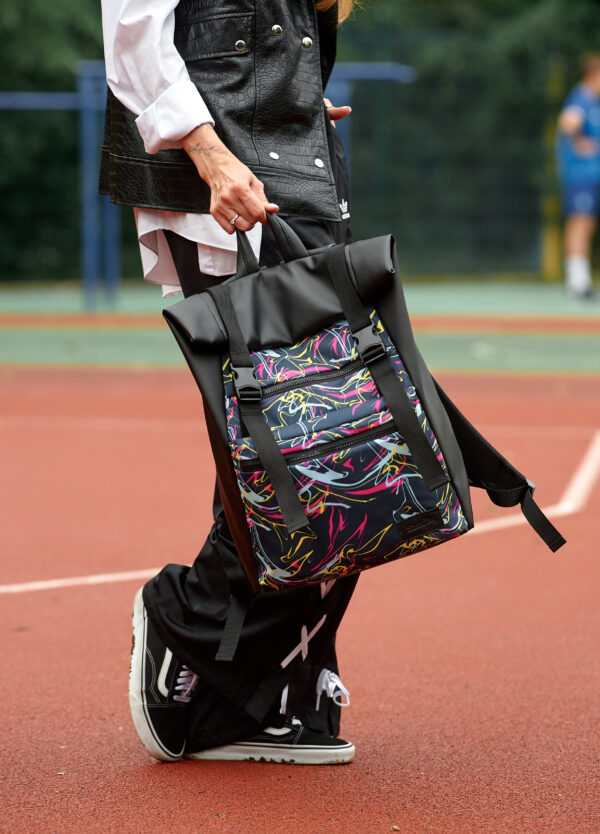 Женский рюкзак для ноутбука Sambag RollTop LTT черный с принтом