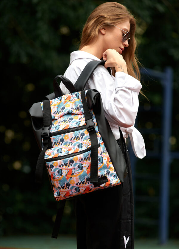 Женский рюкзак роллтоп для ноутбука Sambag RollTop черный с принтом