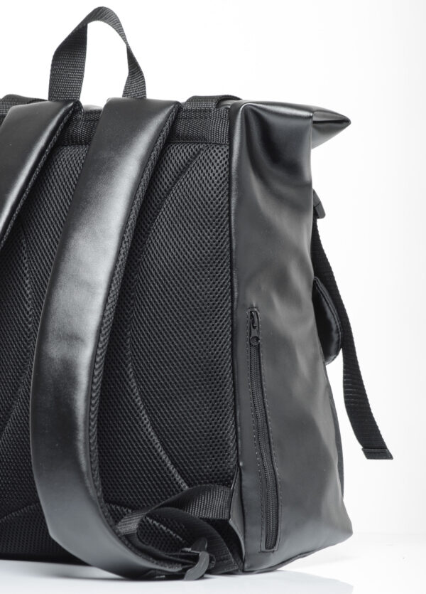 Рюкзак роллтоп жіночий RollTop Milton крокодил чорний