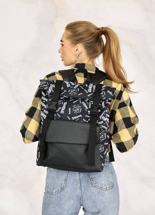 Женский рюкзак роллтоп RollTop Milton черный с принтом