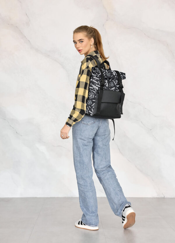 Женский рюкзак роллтоп RollTop Milton черный с принтом