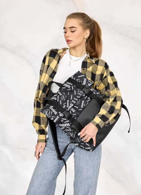 Женский рюкзак роллтоп RollTop Milton черный с принтом