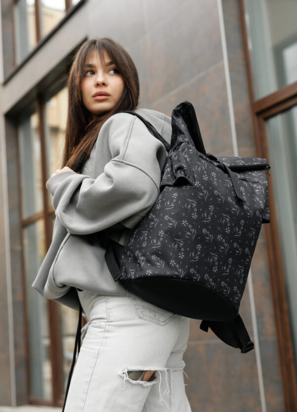 Рюкзак роллтоп жіночий Sambag RollTop KZN з принтом чорний