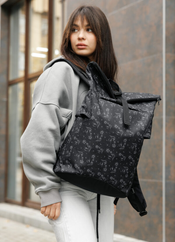 Рюкзак роллтоп жіночий Sambag RollTop KZN з принтом чорний