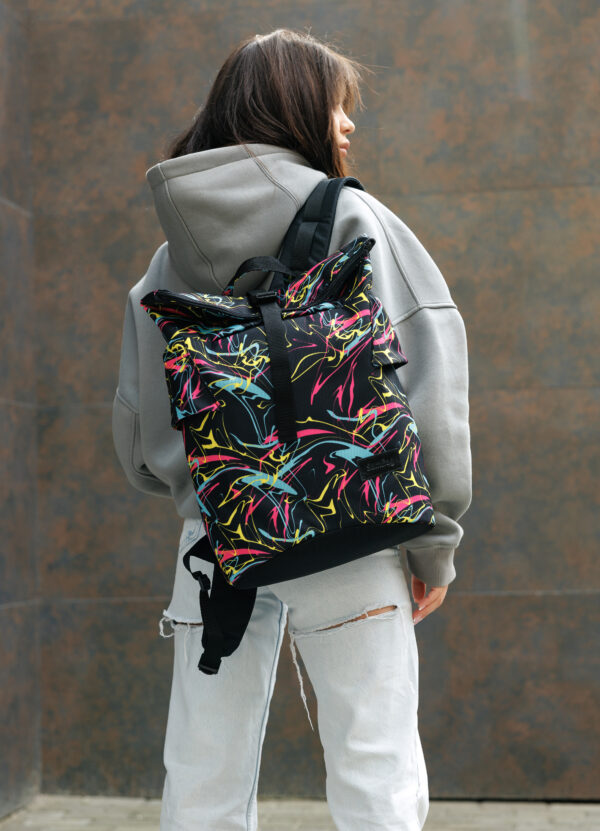 Женский рюкзак роллтоп Sambag RollTop KZN с черным принтом