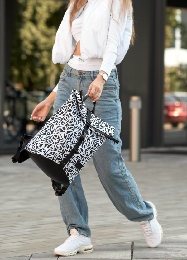 Рюкзак роллтоп жіночий Sambag RollTop KZN принт білий з чорним