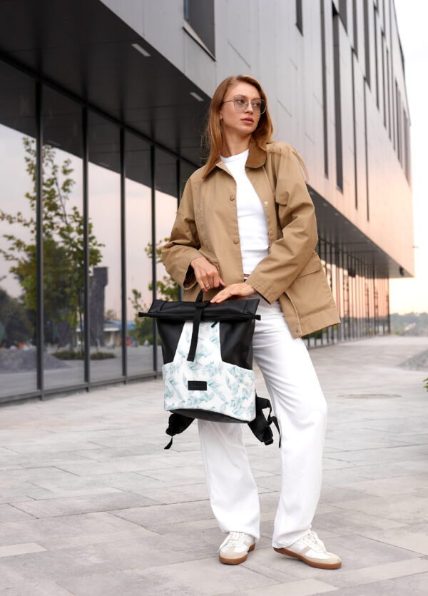 Женский рюкзак роллтоп Sambag RollTop X черно-белый с принтом