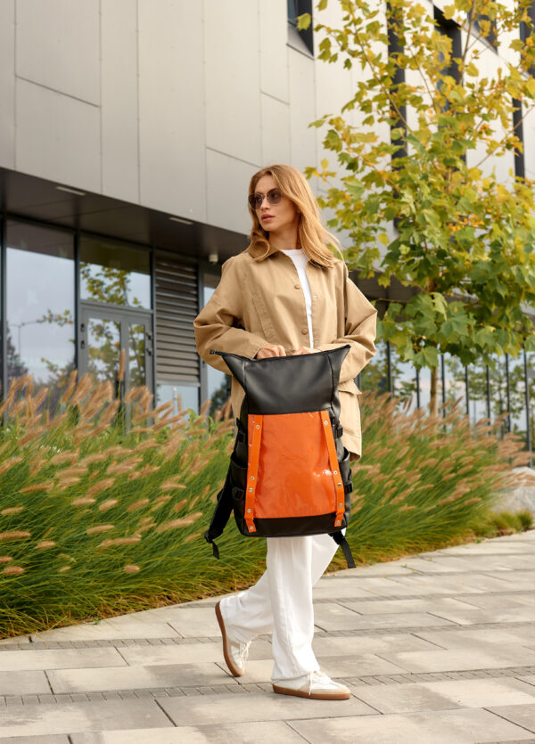 Рюкзак жіночий Sambag RollTop Hacking чорний з помаранчевим