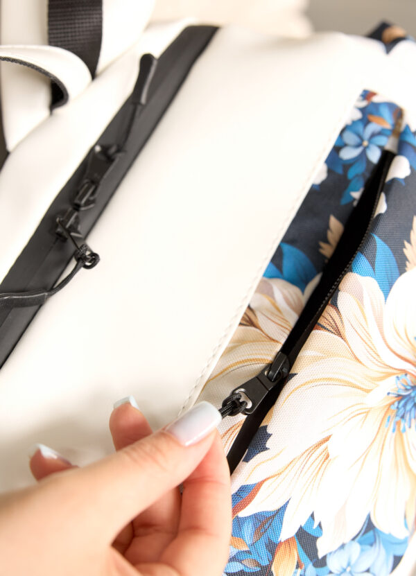 Рюкзак жіночий Sambag Aura білий з принтом