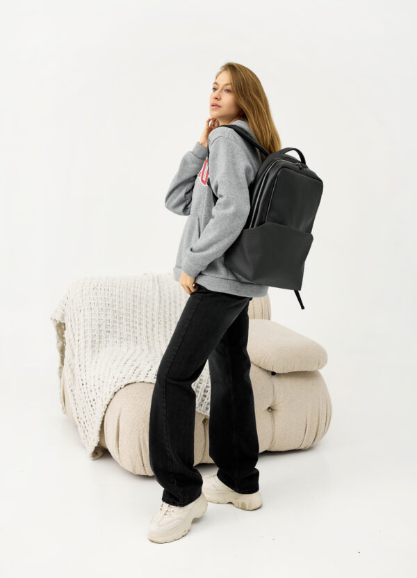 Женский рюкзак Sambag Zard Dart черный с перфорацией