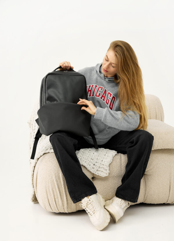 Женский рюкзак Sambag Zard Dart черный с перфорацией