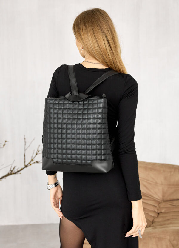 Женский рюкзак Leoma Cubic черный