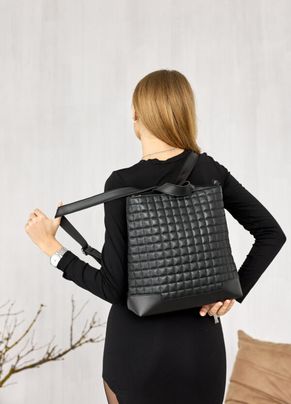 Женский рюкзак Leoma Cubic черный