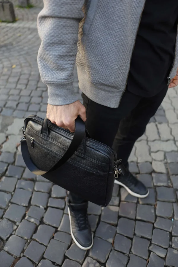 Сумка для ноутбука кожаная Miros Мюнхен черная