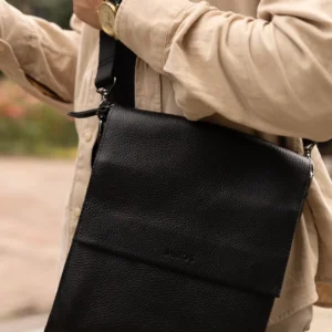 Ð¡ÑÐ¼ÐºÐ° Ð¼ÑÐ¶ÑÐºÐ°Ñ Ð¼ÐµÑÑÐµÐ½Ð´Ð¶ÐµÑ Miros ÐÐ¾Ð½Ð´Ð¾Ð½ ÑÐµÑÐ½Ð°Ñ