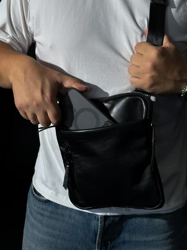 Сумка мужская мессенджер Skill гладкая кожа черная