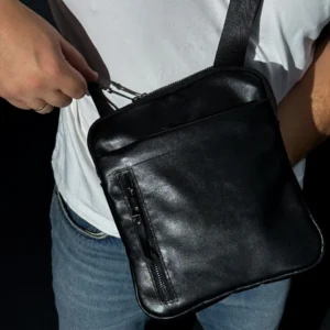 Ð¡ÑÐ¼ÐºÐ° Ð¼ÑÐ¶ÑÐºÐ°Ñ Ð¼ÐµÑÑÐµÐ½Ð´Ð¶ÐµÑ Skill Ð³Ð»Ð°Ð´ÐºÐ°Ñ ÐºÐ¾Ð¶Ð° ÑÐµÑÐ½Ð°Ñ