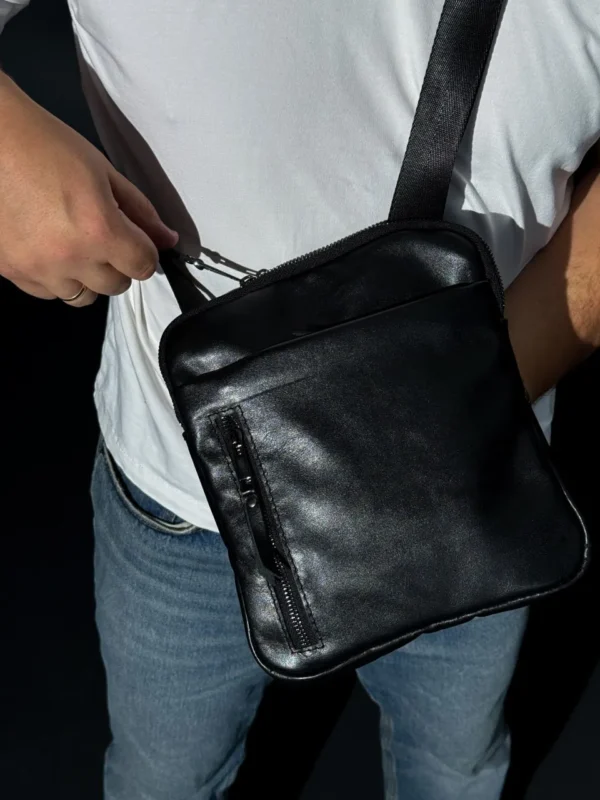 Сумка мужская мессенджер Skill гладкая кожа черная