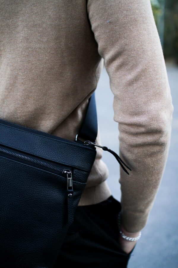 Сумка месенджер чоловіча Skill шкіряна чорна