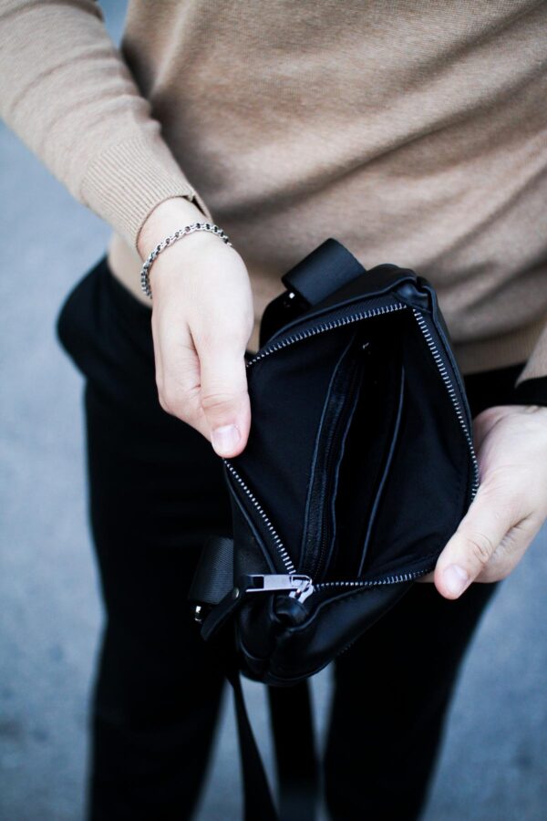 Сумка мужская месенджер Skill натуральная кожа черная