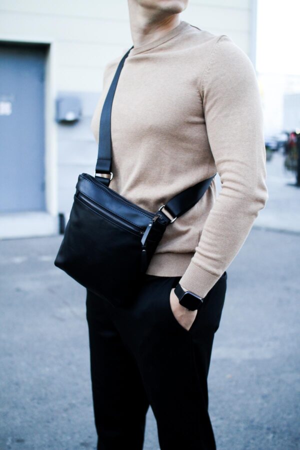 Сумка мужская месенджер Skill натуральная кожа черная