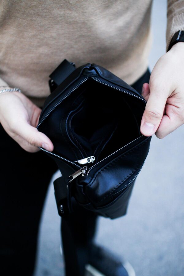 Сумка мужская месенджер Skill натуральная кожа черная