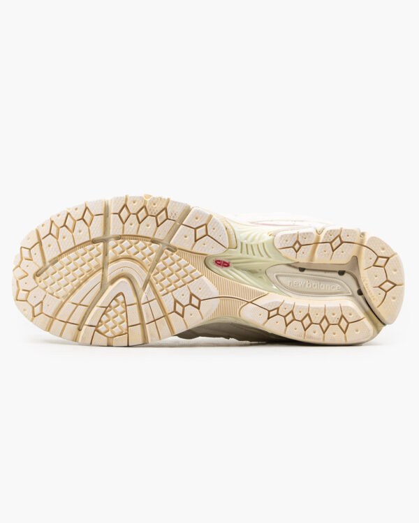 Кроссовки New Balance 2002R Protection Pack Sea Salt