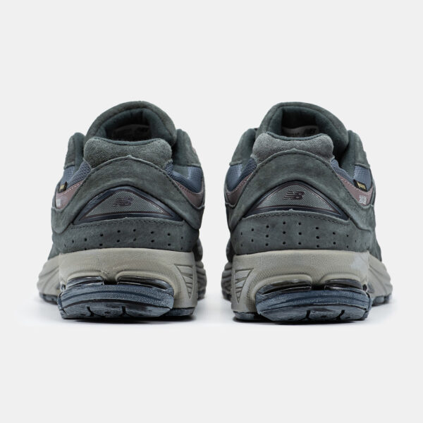 Кроссовки New Balance 2002R Gore-tex Magnet Mood Indigo