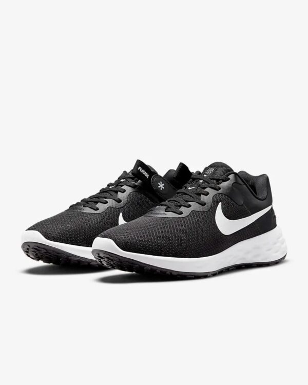 Кроссовки мужские Nike Revolution 6 Flyease Next Nature Black/White