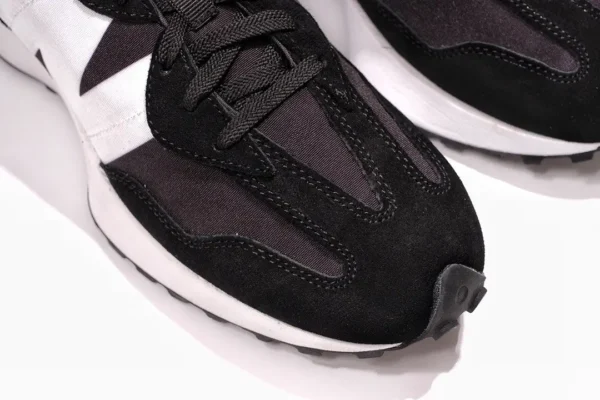 Кроссовки New Balance MS327CPG Black/White