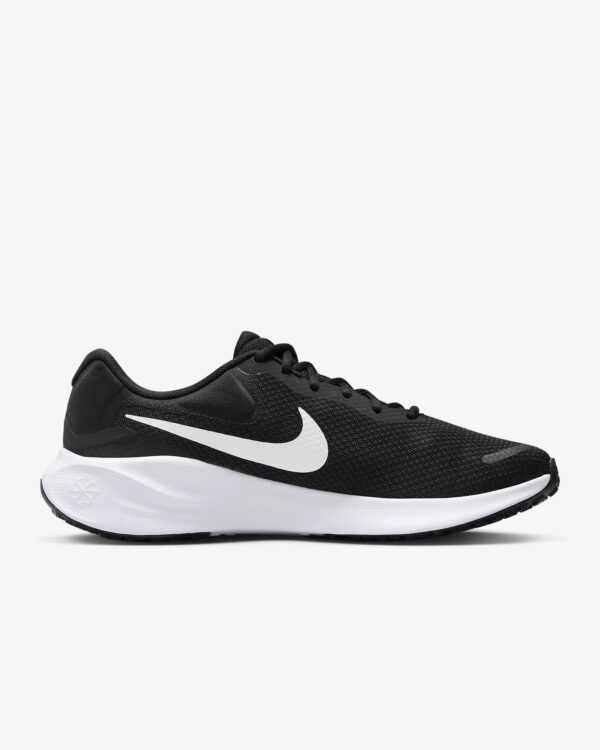 Кроссовки мужские Nike Revolution 7 Black/White