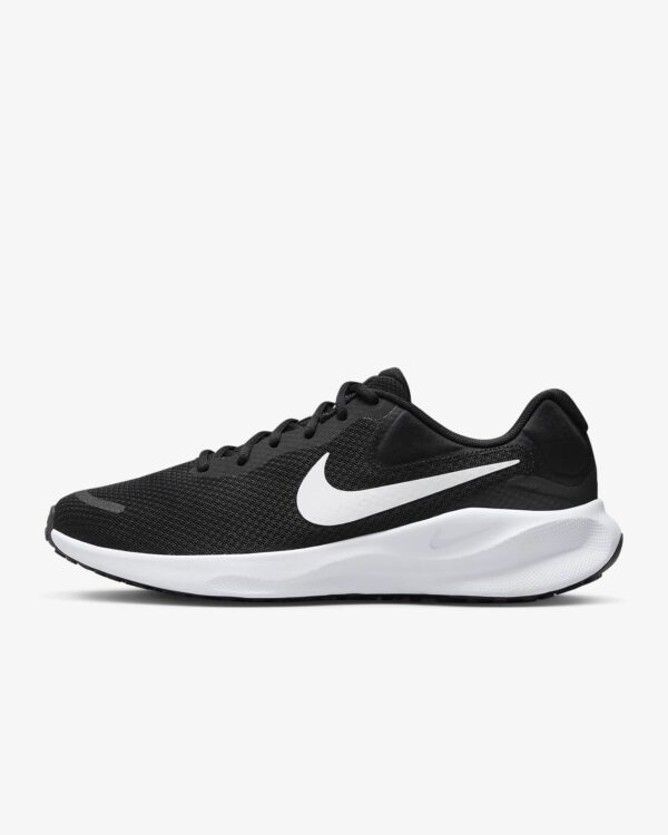 Кроссовки мужские Nike Revolution 7 Black/White