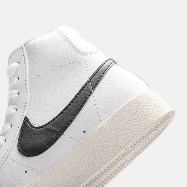 Кроссовки Nike Blazer Mid Vintage ’77 White/Black