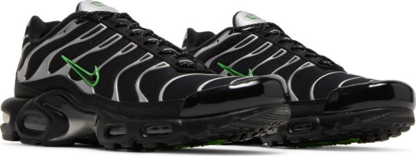 Кроссовки Nike Air Max Plus TN Black/Silver/Green Strike