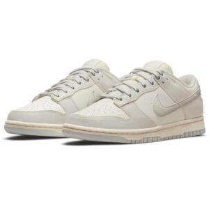 ÐÑÐ¾ÑÑÐ¾Ð²ÐºÐ¸ Nike Dunk Low Light Bone