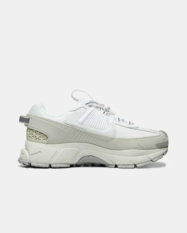 Кросівки Nike Air Zoom Vomero Roam Summit White