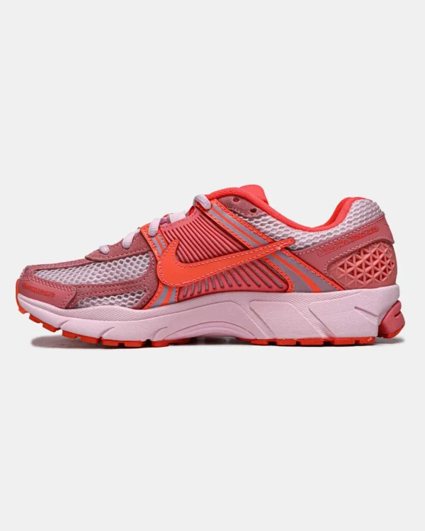 Кроссовки Nike Air Zoom Vomero 5 Barbie
