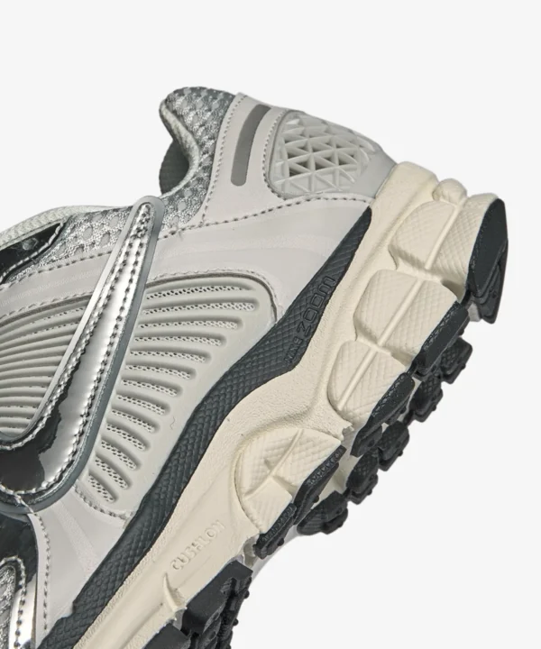 Кроссовки Nike Air Zoom Vomero 5 Photon Dust