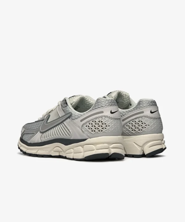 Кроссовки Nike Air Zoom Vomero 5 Photon Dust