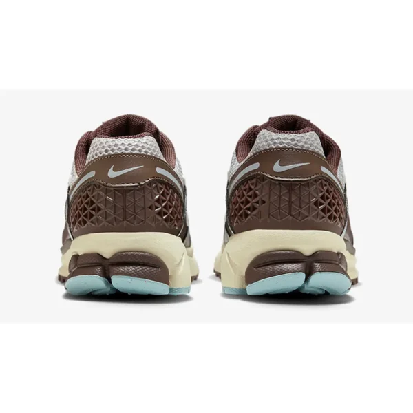 Кроссовки Nike Zoom Vomero 5 Earth Fossil