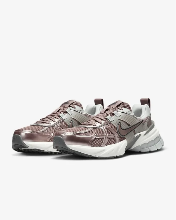 Кросівки Nike V2K Run Smokey Mauve