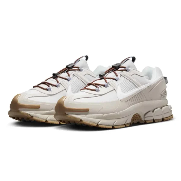 Кросівки Nike Zoom Vomero Roam College Grey Gum